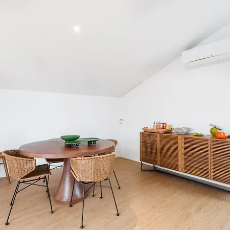 Center Luxury Triplex Villa *