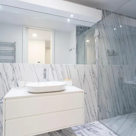 Center Luxury Triplex קסקאיס