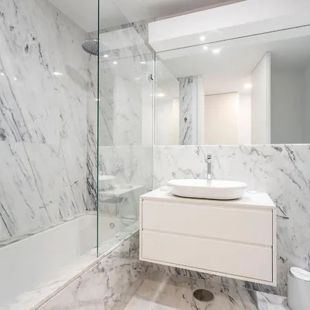 Center Luxury Triplex