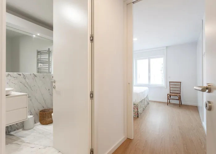 Center Luxury Triplex Villa