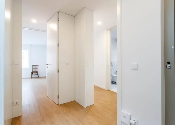 Center Luxury Triplex Villa Cascaes