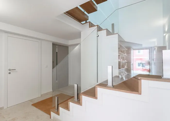 Center Luxury Triplex *